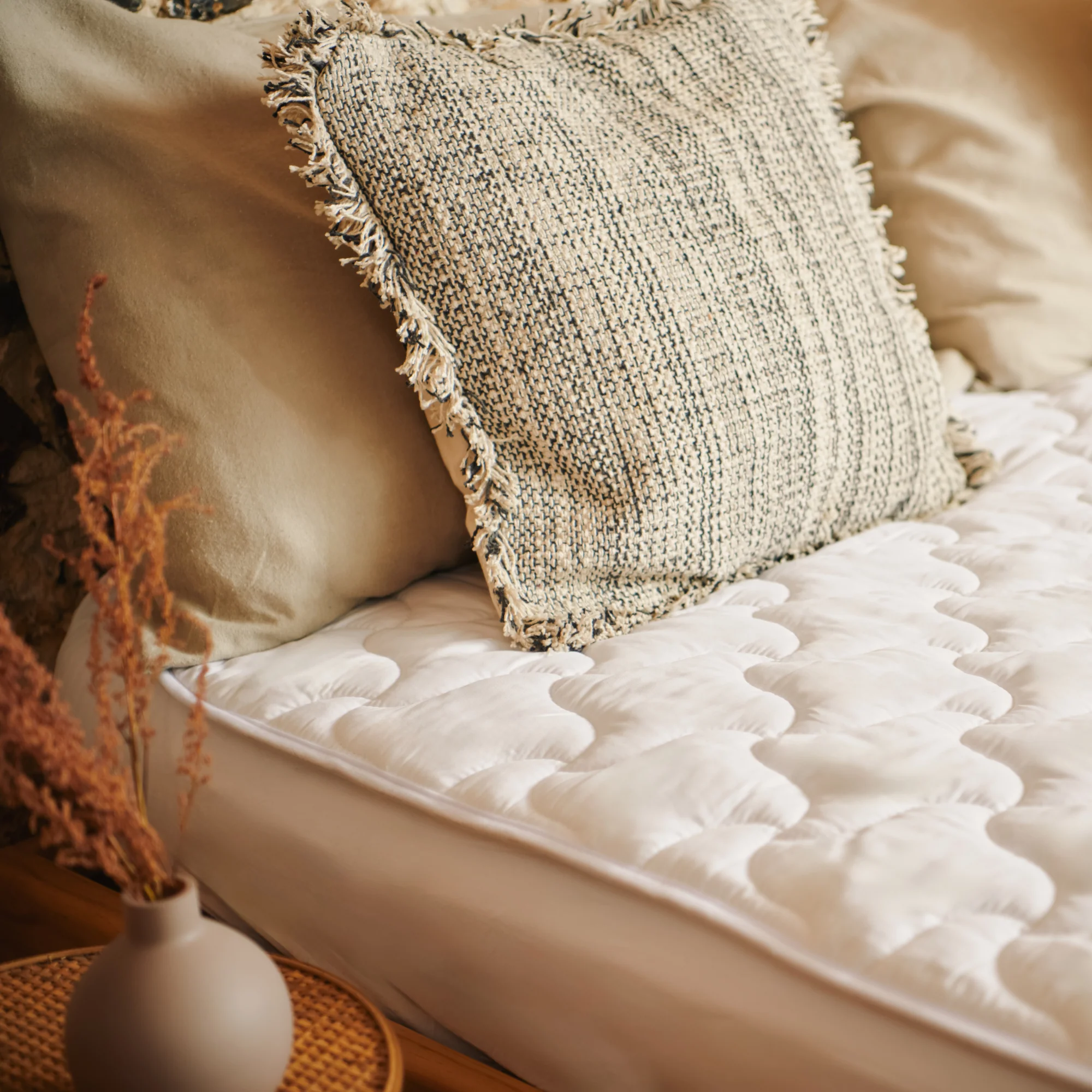 Pure Comfort Bamboo Plant-Based Textile Underblanket Single - Image 3